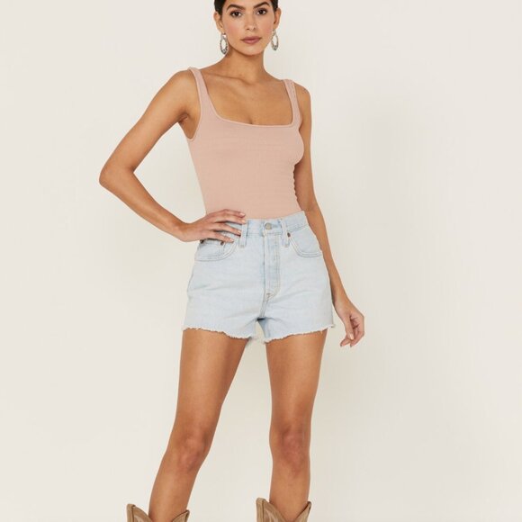 LEVI'S WOMEN'S 501 LIGHT WASH HIGH RISE OJAI LAKE ORIGINAL DENIM SHORTS - Picture 1 of 4